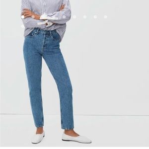 Everlane 90s Cheeky Jean in Medium Wash
